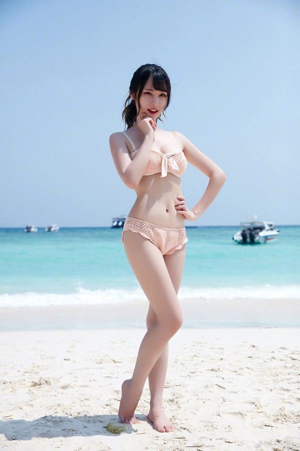 SNH48 กลุ่มเน็ตไอดอลสาวจากจีน อวดความเซ็กซี่ใสๆ ในชุดว่ายน้ำ...... 10