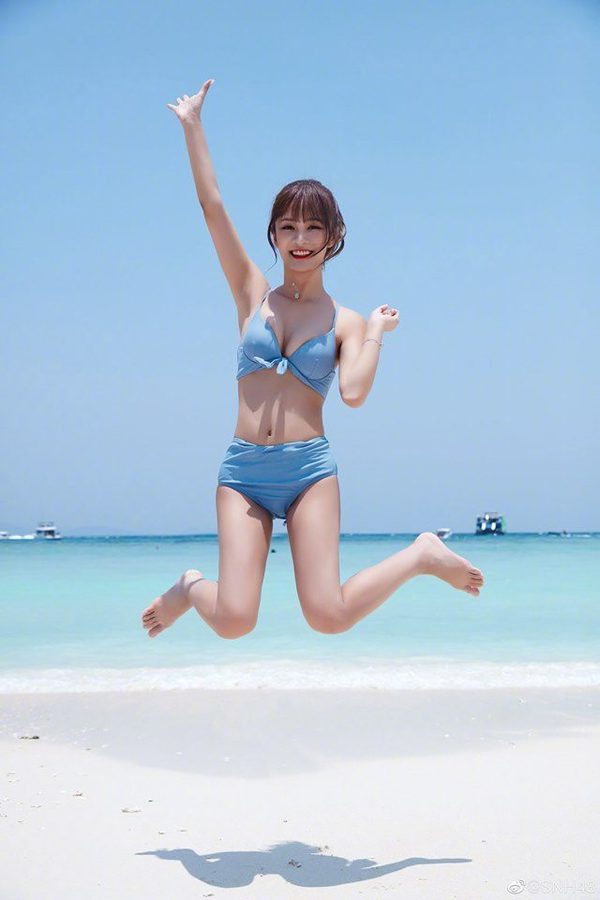 SNH48 กลุ่มเน็ตไอดอลสาวจากจีน อวดความเซ็กซี่ใสๆ ในชุดว่ายน้ำ...... 11